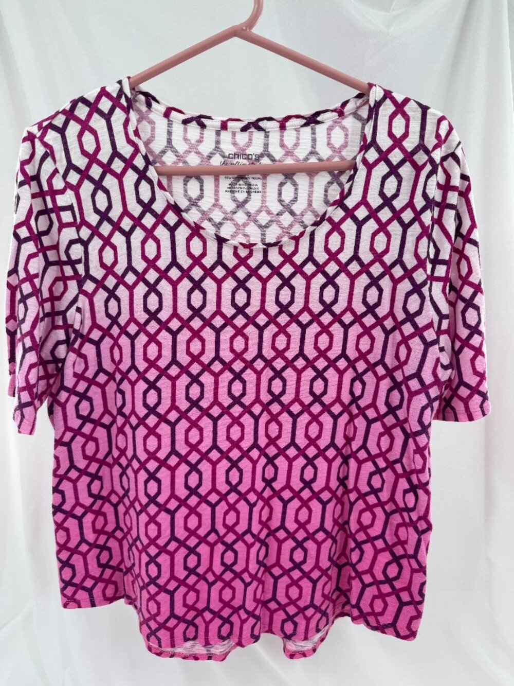 Chico's Vibrant Tee with Pink Ombre & Geometric Design Size 2